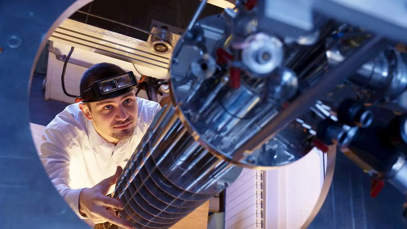 Low temperature physics, male scientist, experiment - Physics